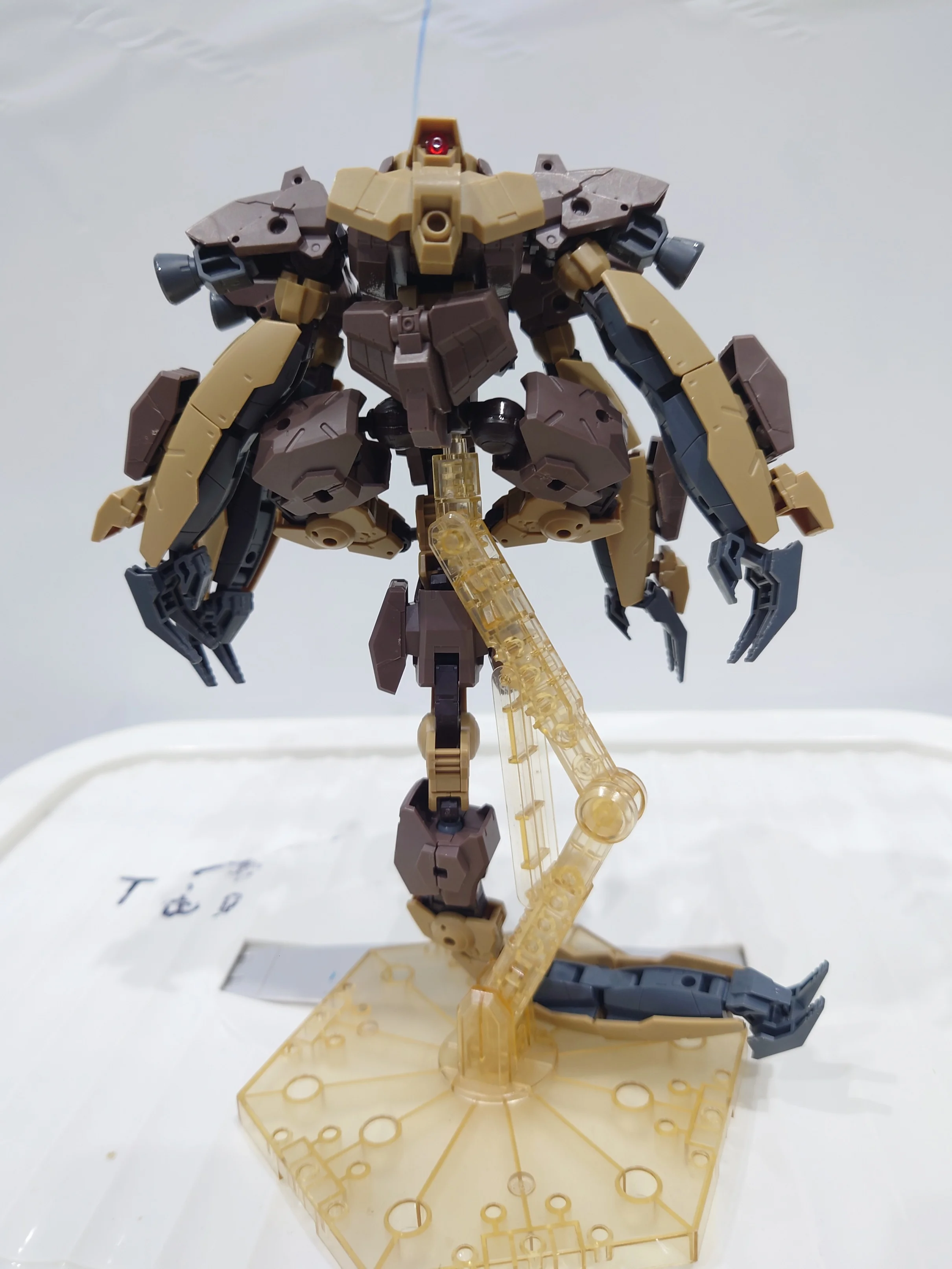 Ảnh dự thi - Maverick Red