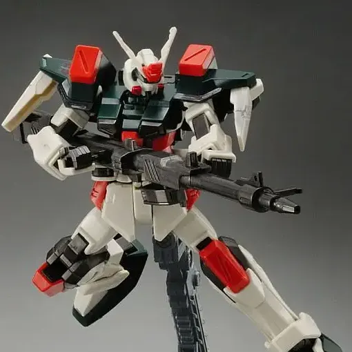 Mô hình lắp ráp HG 1/144 R03 BUSTER GUNDAM