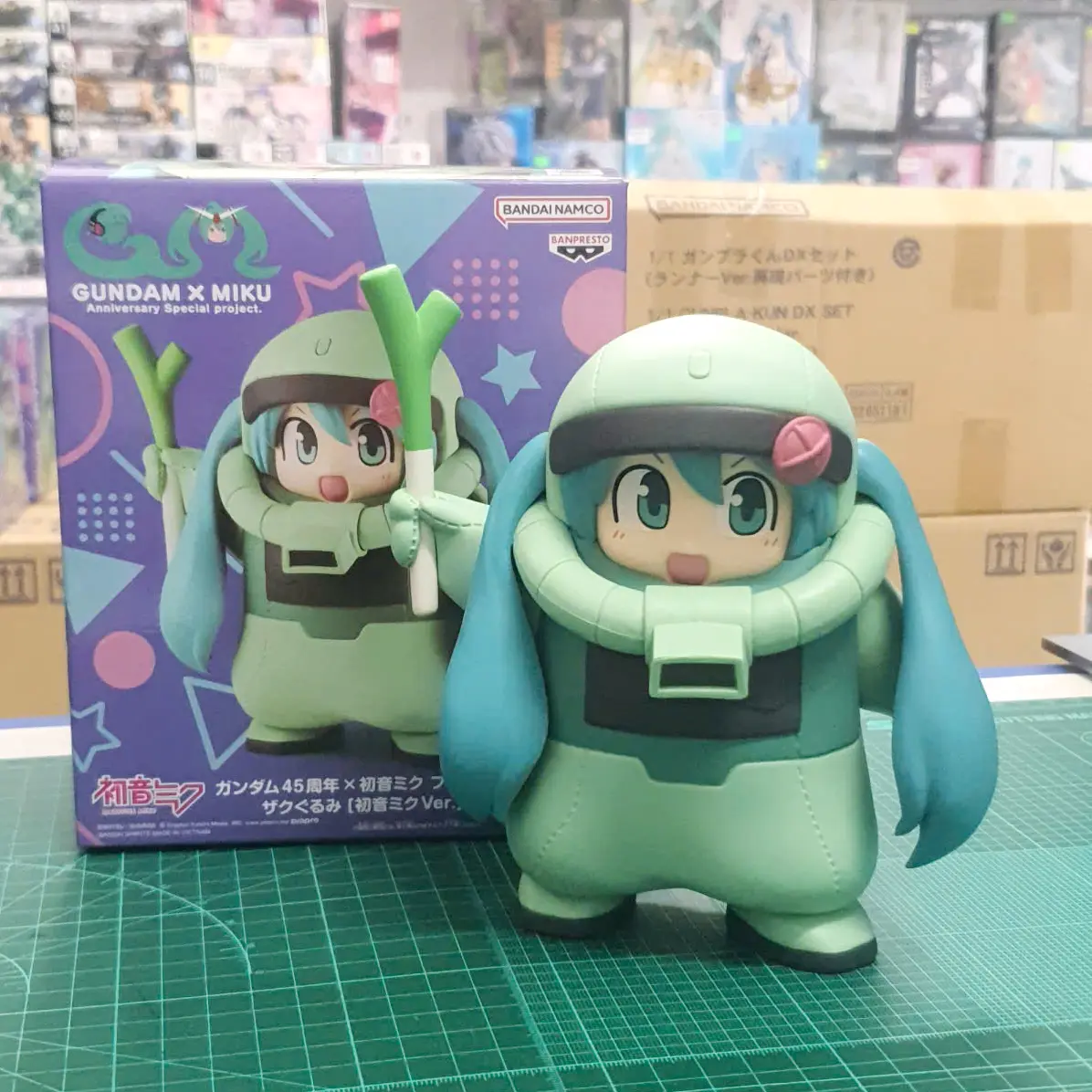 Mô hình Figure Banpresto GUNDAM 45TH×HATSUNE MIKU FIGURE ZAKU COSTUME [HATSUNE MIKU VER.]