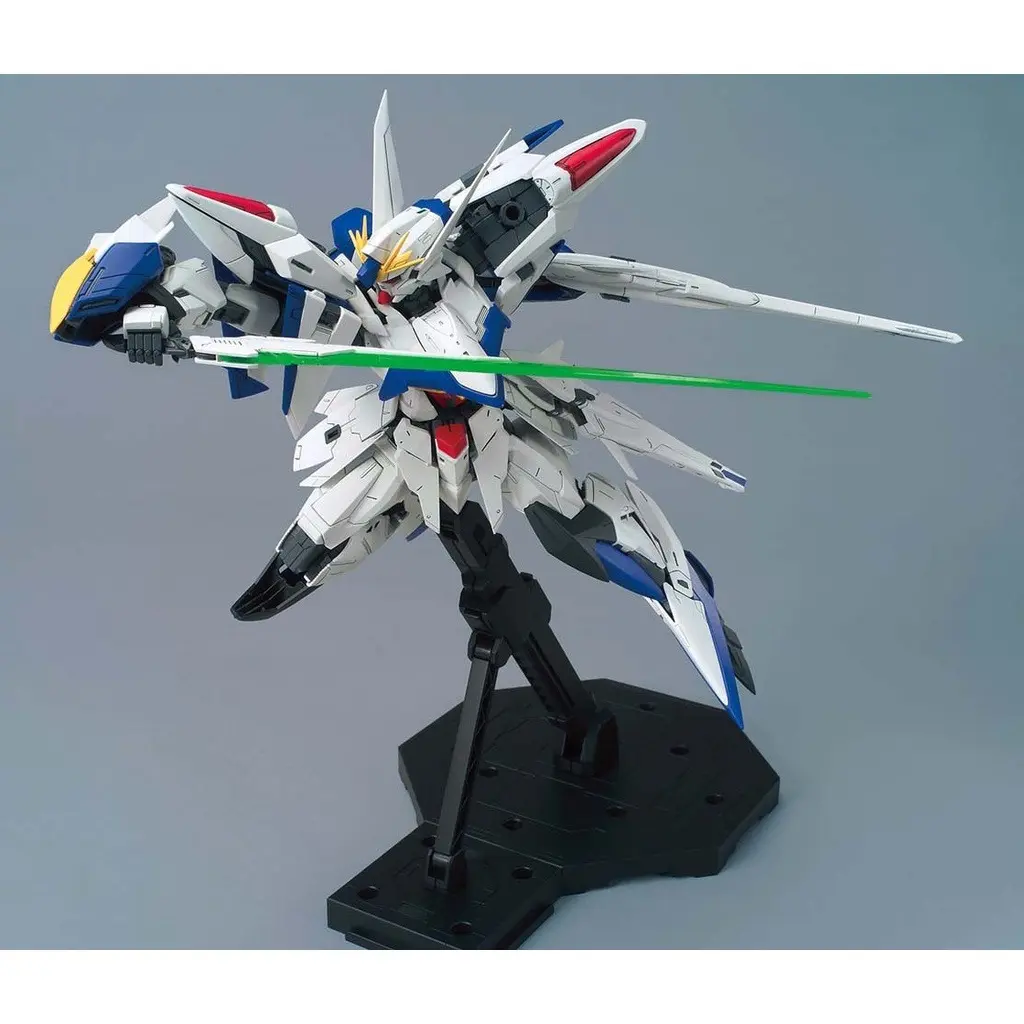 Mô hình lắp ráp MG 1/100 ECLIPSE GUNDAM