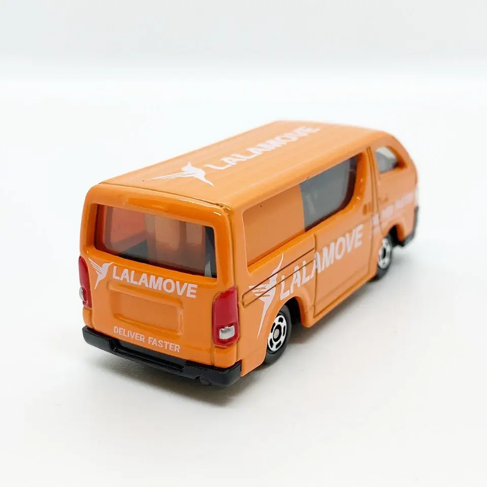 Tomica Asia Original Lalamove Toyota Hiace