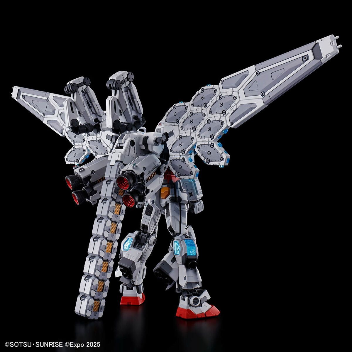 Mô hình lắp ráp 1/144 RX-78F00/E GUNDAM (EX-001 G.L.R.S.S. Feather UNIT)